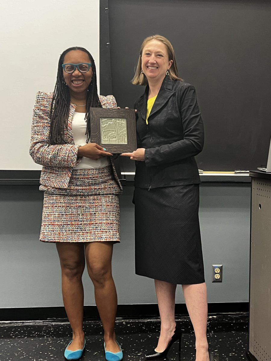UCNeurosurgery (@ucneurosurgery) on Twitter photo Thanks again to Dr. Ellen Air, M.D., Ph.D. <a href="/nsurgchick/">Ellen Air</a> , Chair <a href="/HenryFordNeuro/">Henry Ford Neuroscience</a>, for joining us as the inaugural Mayfield & Ong Distinguished Visiting Scholar. We love when one of our own comes back to town. <a href="/HenryFordHealth/">Henry Ford Health</a> Thanks again to Dr. Ellen Air, M.D., Ph.D. <a href="/nsurgchick/">Ellen Air</a> , Chair <a href="/HenryFordNeuro/">Henry Ford Neuroscience</a>, for joining us as the inaugural Mayfield & Ong Distinguished Visiting Scholar. We love when one of our own comes back to town. <a href="/HenryFordHealth/">Henry Ford Health</a>