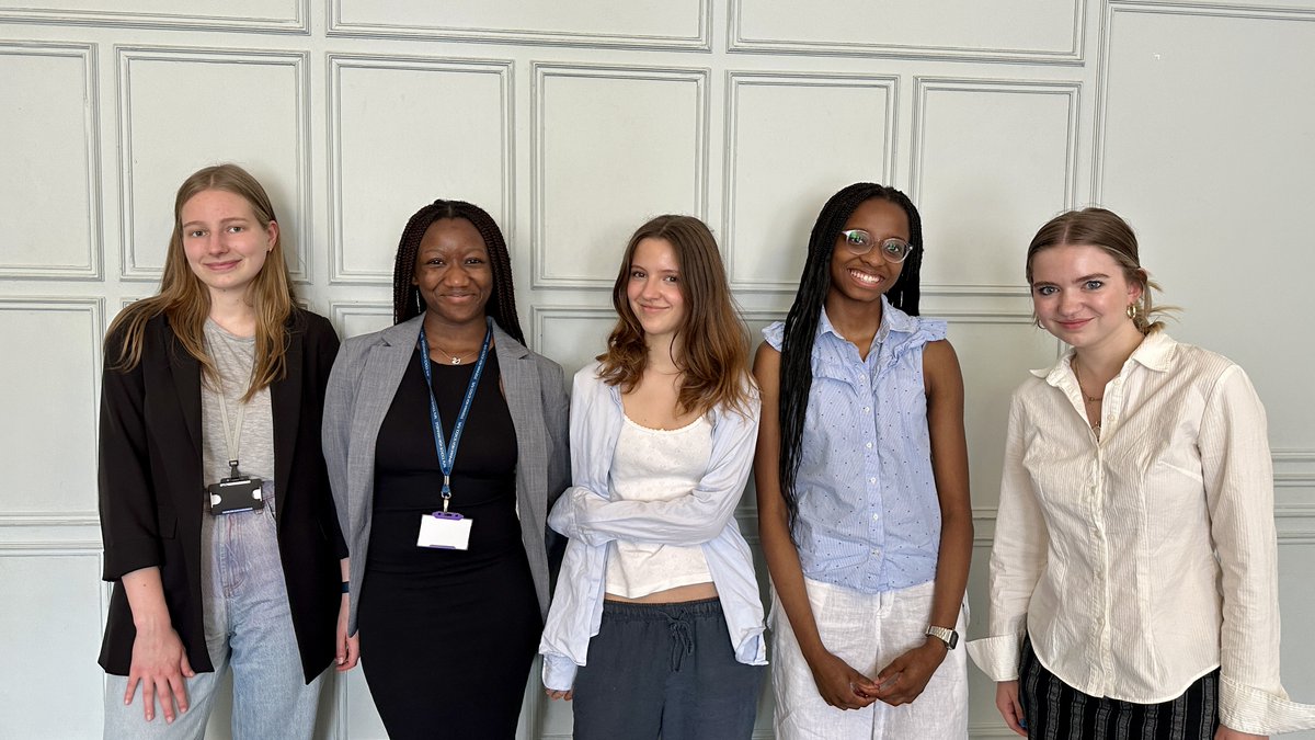 sydsixthform's tweet photo. Our Year 12 Economists were praised by speakers and guests for hosting a fascinating conference on Inequality. Economics, Sociology and Geography students from across @GDST were invited to join, as well as local schools. 
Read more: https://t.co/joeSWfuB2c
#forgeyourfuture https://t.co/e4qsF9kIRI