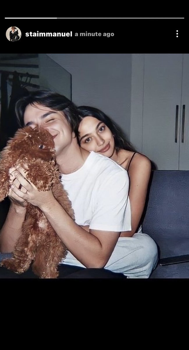 AELLOwthy's tweet photo. JaemJen ThreeTweets Au 🤩👊🏻👊🏻

– gal gua sayang sm lu so how can i cheat on someone i most adore? –

Semesta &amp; Galaksi https://t.co/02o67bXdP4