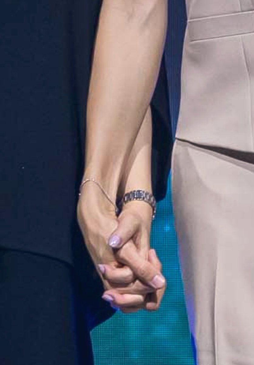 mami09807998's tweet image. この時、確かに私は幸せでした🫠🩵

@peatwasu @honah_lee18
#peatwasu #CaptainPeat
#PeatMugicManFanMeeting