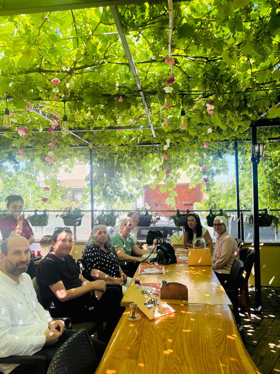 2023 - 2024 Eğitim Öğretim yılını bugün itibariyle bitirdik.
Öğretmenlerimize gelecek Eğitim Öğretim yılı görüşmek üzere iyi tatiller diliyoruz.