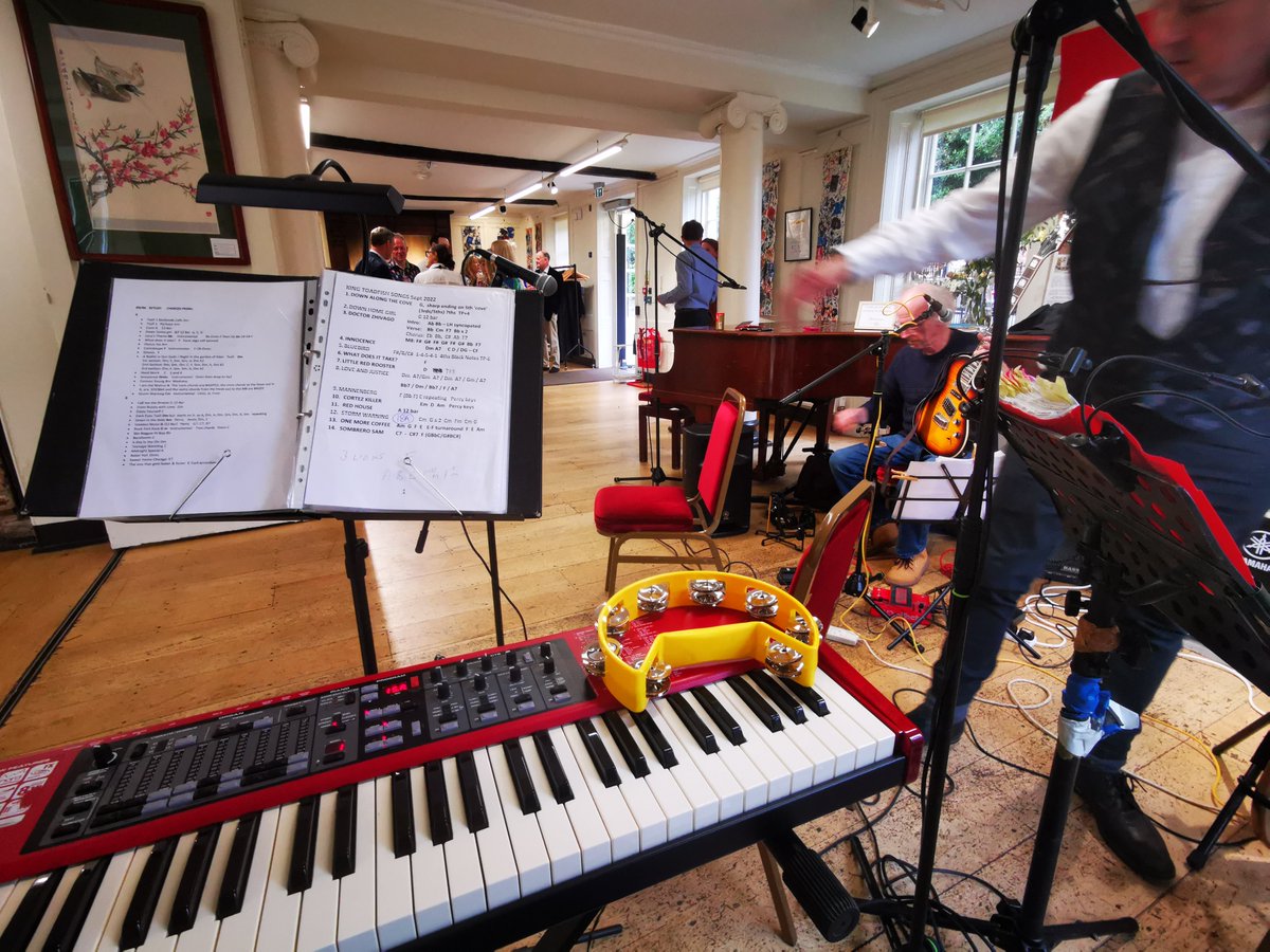 Guy Ledermann joined us on the grand piano at our function gig at Lauderdale House recently, bringing a touch of decadent lounge sophistication to the evening, playing and singing cool standards very different to our regular setlist.  Many thanks, Guy, come again!