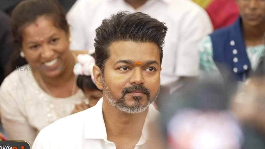 OPtweetz's tweet photo. Atlee could you please make Vijay say "Senjitta pochu" again!! https://t.co/wlFFxlCytw