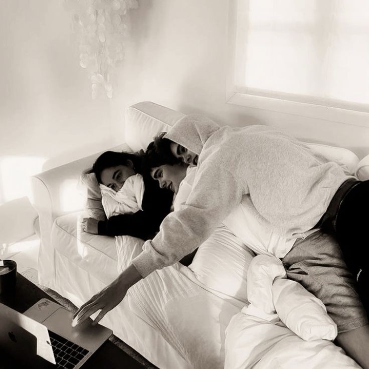 annika, jeremy and nikolai 💜🧡💛