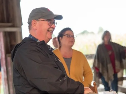 VoteBiniecki's tweet photo. Absentee ballots are going out this week.  If you've received your ballot, make the right choice.  He's the right leader at the right time and, most importantly, doing this for the right reasons - to WORK FOR YOU - not Lansing.  Support Dale Biniecki - https://t.co/DUrPCytTBp https://t.co/7QnPWKK2ou