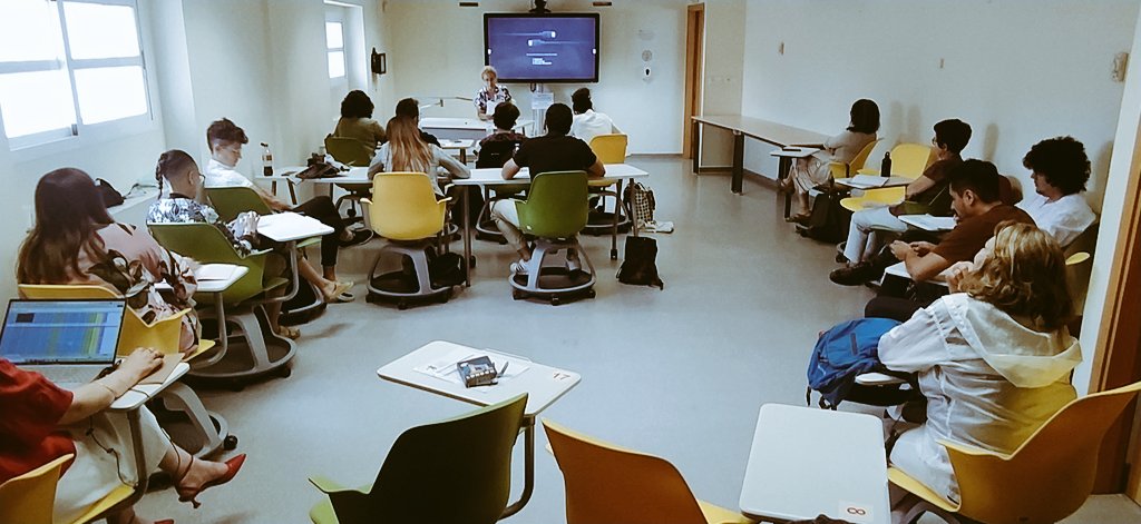 Éxito en la mesa sobre Teoría, #CambioSocial y #Futuros del CI27 de #Sociología del #Tiempo. Gracias a todas las personas que nos habéis acompañado en el #CongresoFES2024 y gracias por acudir desde tantos países para participar en nuestro grupo de trabajo. #SociologyOfTime