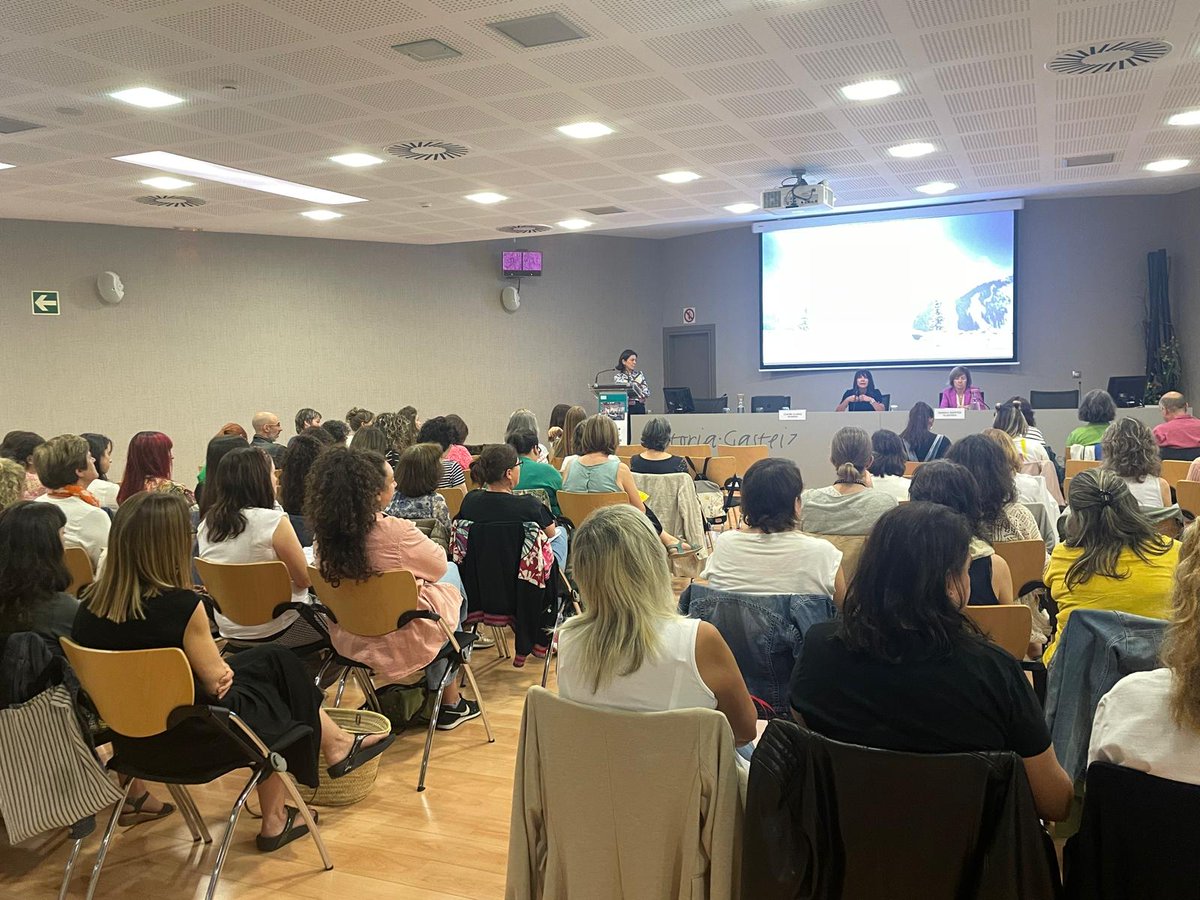 “ESPAZIOA haur hezkuntzako lehen zikloan” udako ikastaroa ospatuko da v-g.eus/3L1zUtg #Gasteiz

Educación celebra el curso de verano ‘El ESPACIO en el primer ciclo de educación infantil’ v-g.eus/4eFB3V7 #VitoriaGasteiz
