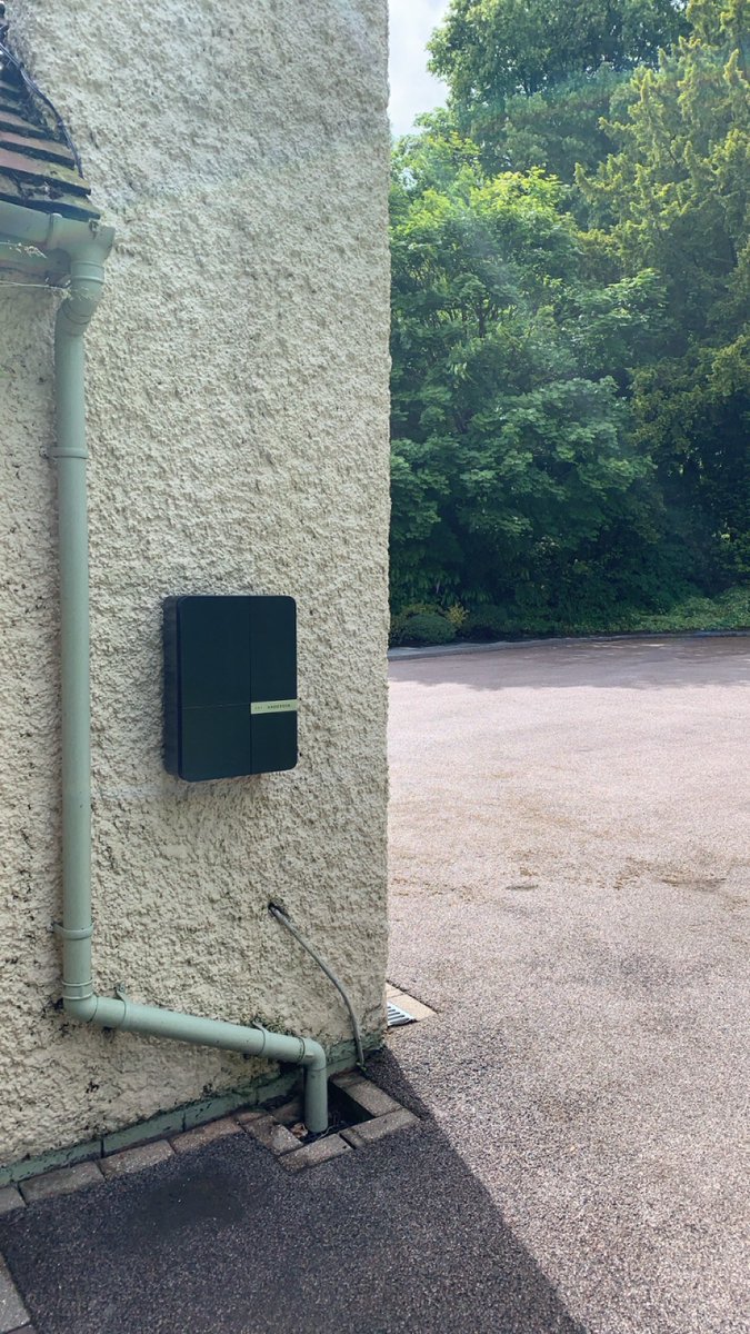 rapidchargeuk's tweet photo. We completed the domestic installation of a stainless-steel, black 22kw @andersen_ev  A2 EV charger at a house in Four Oaks.
It comes with Andersen’s connect app.
If you are interested in also getting an #EV Charger, go to our website via the link in our bio!
#evcharging #Charger https://t.co/f3sgVdbrSM