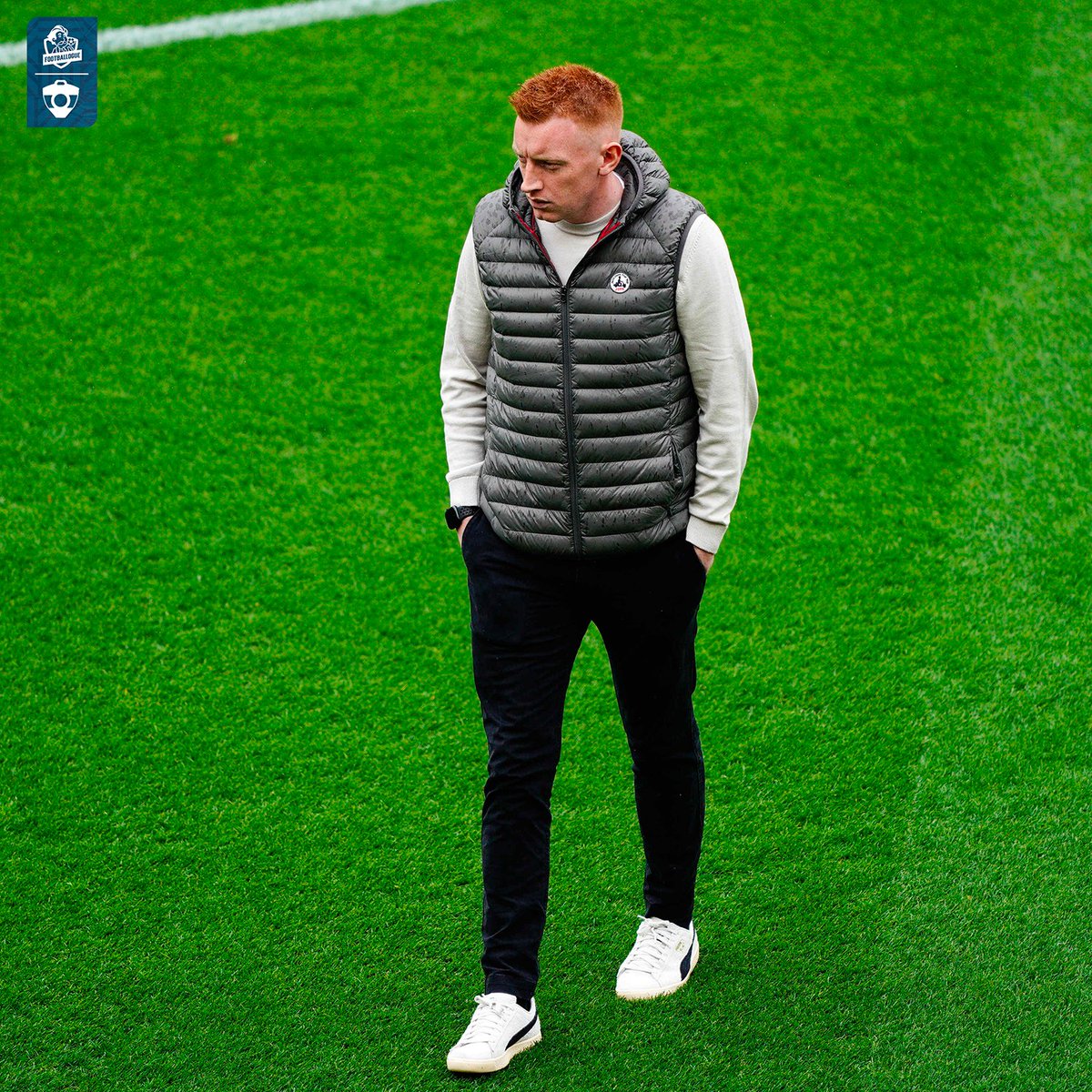 Will Still sur son choix d'entraîner le RC Lens ! ❤️💛

"Les premiers contacts remontent à la première semaine du mois de juin. Tout le monde voulait m'envoyer en Angleterre. S'il y avait bien un club où je voulais aller en France c'était Lens. J'ai beaucoup d'amour pour Bollaert