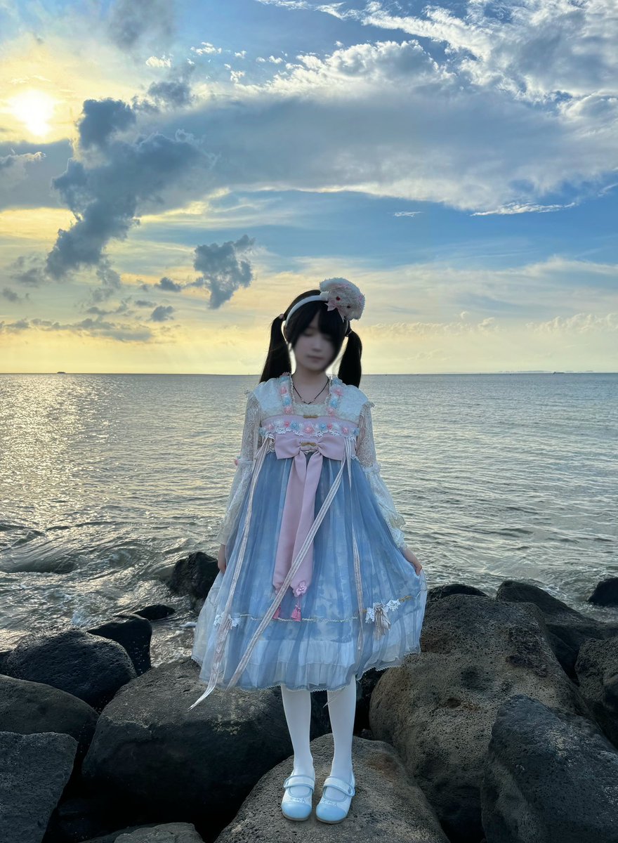 海风粘粘的 https://t.co/DI1lKv4ZNG