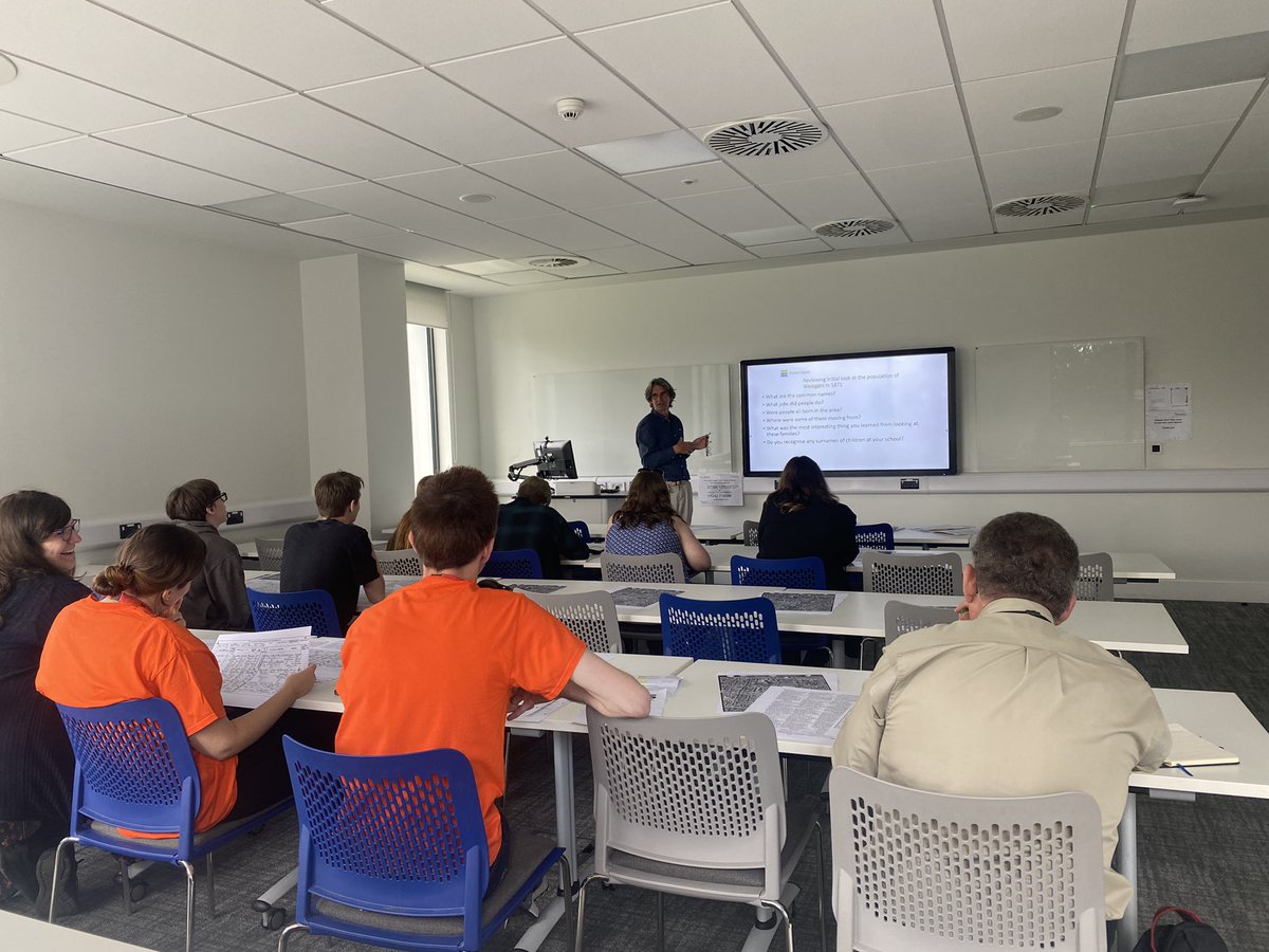 Using Historic England’s resources to discover your local history workshop 

Hosted by <a href="/HistoricEngland/">Historic England</a> 

@ Heritage Schools Conference Day 

<a href="/VoicesGlos/">Voices Gloucester</a> <a href="/uniofglos/">University of Gloucestershire</a>