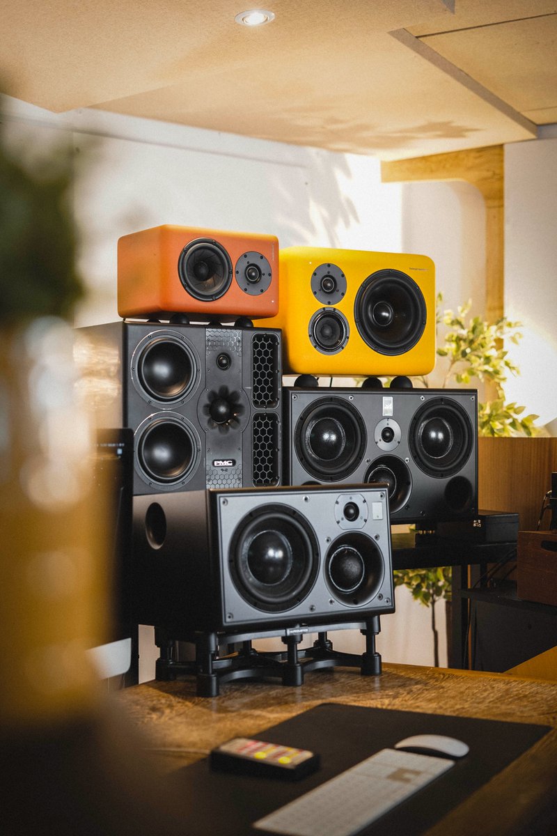 Funky Junk (@funkyjunkltd) on Twitter photo Talk about "midfield options"...🤩
A stellar lineup currently on demo in our North London showroom, including the new <a href="/TelegrapherLabs/">Telegrapher Loudspeakers</a> FOX, GORILLA & ELEPHANT, <a href="/PMCSpeakers/">PMC Speakers</a> 6-2, <a href="/atc_speakers/">ATC Speakers</a> SCM25, 45, 150 & SCS70 sub and more.🔥
Book your demo today: bit.ly/4ck04nj Talk about "midfield options"...🤩
A stellar lineup currently on demo in our North London showroom, including the new <a href="/TelegrapherLabs/">Telegrapher Loudspeakers</a> FOX, GORILLA & ELEPHANT, <a href="/PMCSpeakers/">PMC Speakers</a> 6-2, <a href="/atc_speakers/">ATC Speakers</a> SCM25, 45, 150 & SCS70 sub and more.🔥
Book your demo today: bit.ly/4ck04nj