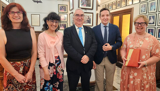 El rector de la Universidad para la Paz visita la USAL.

➡️ saladeprensa.usal.es/node/137879