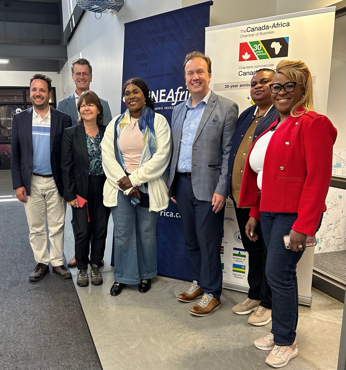 Our final day in #Sudbury with our #Lualaba #DRC delegation led by <a href="/FifiMasukaSaini/">Fifi Masuka</a>  included a meeting with Mayor Paul Lefebvre and an impressive demonstration of experiential and interactive training for the natural resources sector at #NORCAT's Studio.