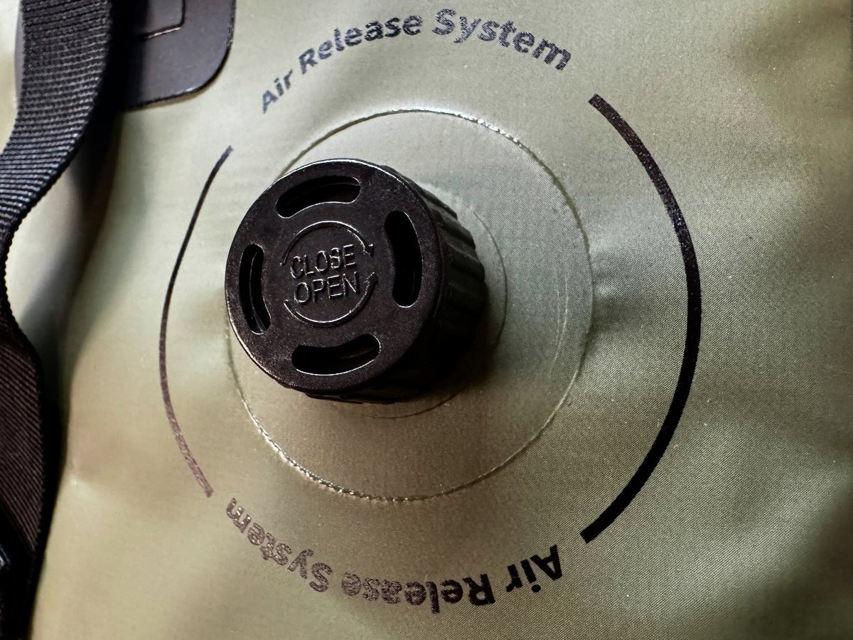 countycomm's tweet image. 🔥Mil Spec - Bag, Dry - Batch No. Z110 Backpack By Maratac®🔥
.
.
.
.
.
#countycomm #maratac #backpack #drybag #cc #ccedc #everydaycarry #pocketdump