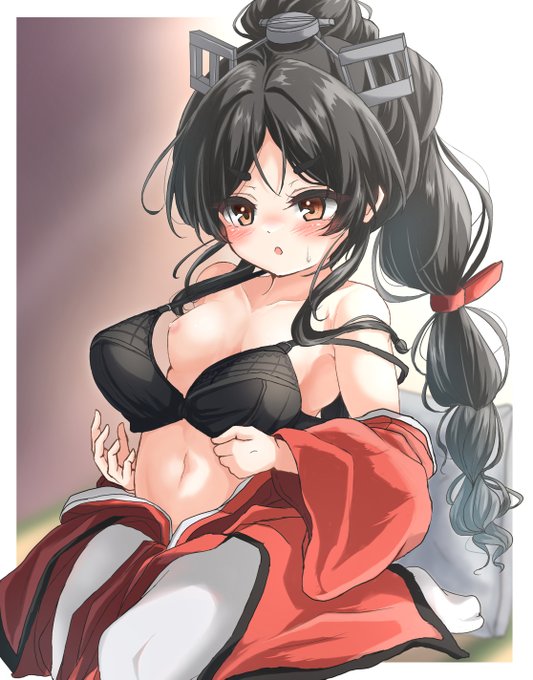 (千歳も千代田もこがいな大きさのモノぶら下げて、重くないんかのぉ………) 