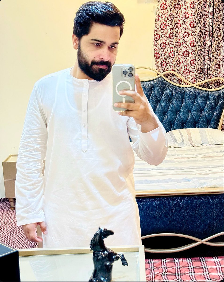 Fida_Virk's tweet photo. رفوگروں سے ملاقات کر کے آیا ہوں

تمہارے زخم دیکھائے ہیں بات کر کے آیا ہوں

کسی نئے سے محبت کی بات چھیڑی ہے

لگا ہے دل سے کوئی ہاتھ کر کے آیا ہوں۔🤍 https://t.co/D4BN1mdMbu