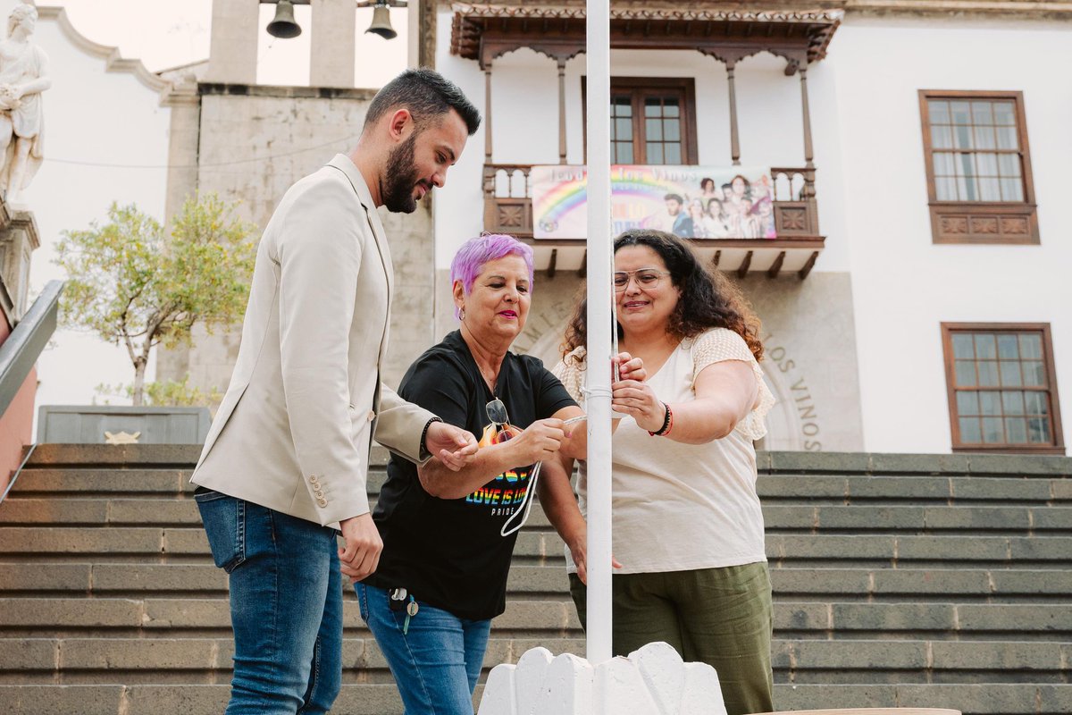 Icod de los Vinos tweet media