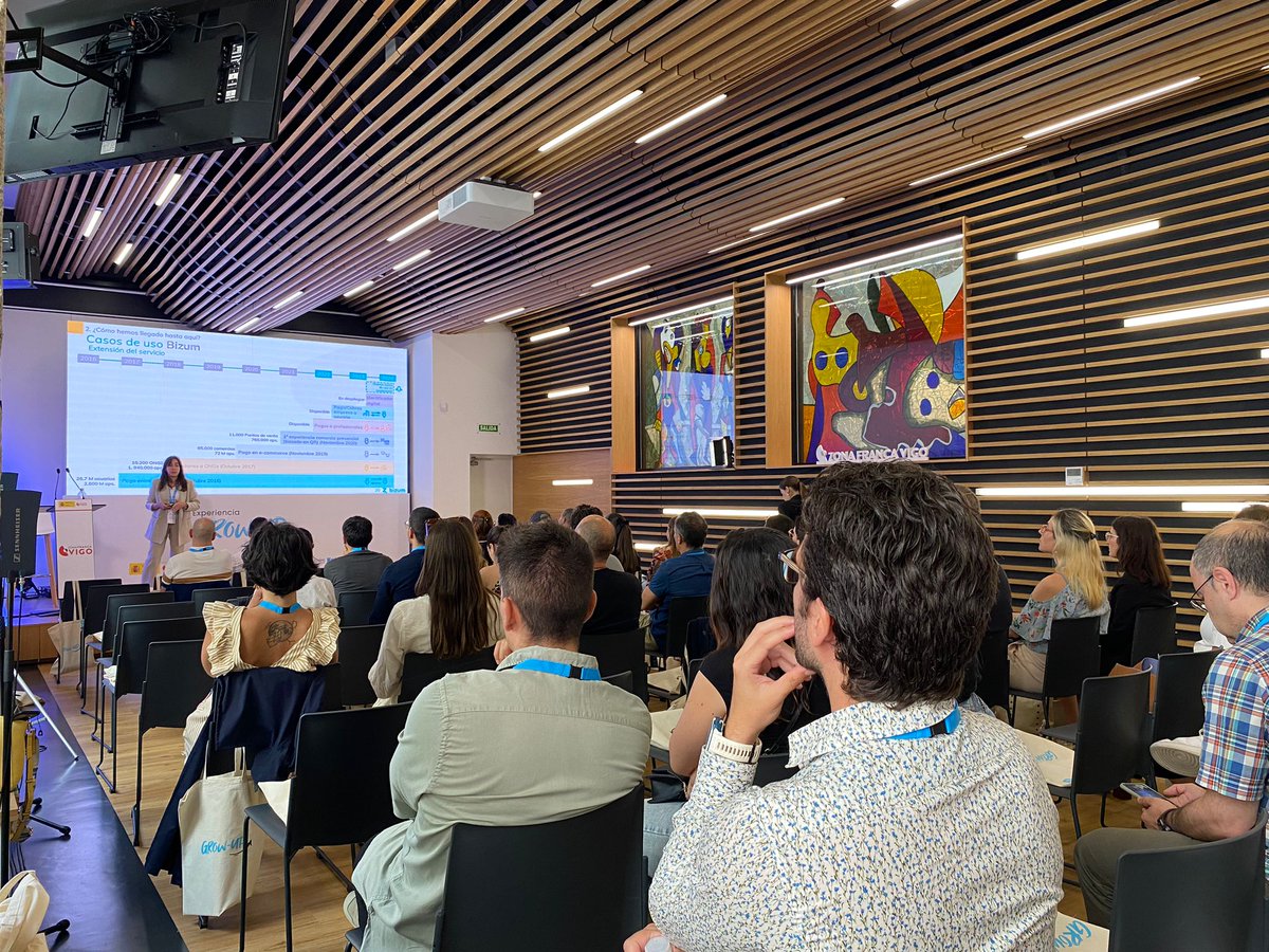 sinerxia_'s tweet image. Esta mañana, nuestra compañera Lorena Serrano asistió al evento 'Grow-Up' organizado por #ClickAge.

En él, se abordó la actualidad del marketing y las #tendencias aplicables a diferentes empresas con la mirada puesta en la #internacionalización.
#SinerxiaConsultora #Comunicación