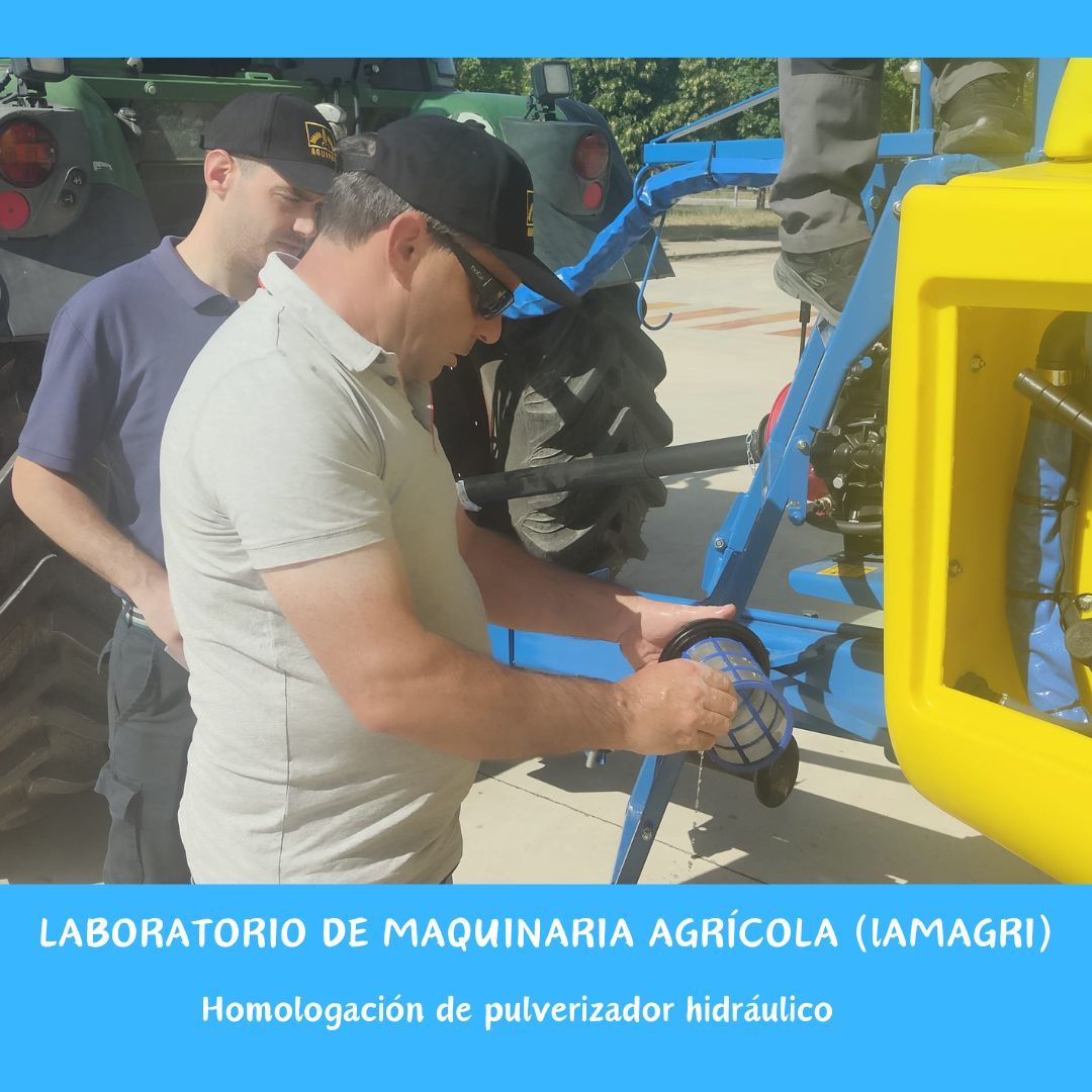 EPSunizar's tweet photo. 💥 Investigadores del Laboratorio de Maquinaria Agrícola (LAMAGRI), pertenecientes a la EPS  @unizar, trabajando en la homologación de un pulverizador hidráulico de la Empresa Aguirre @AguirreAgricola https://t.co/LRbza43Z2o