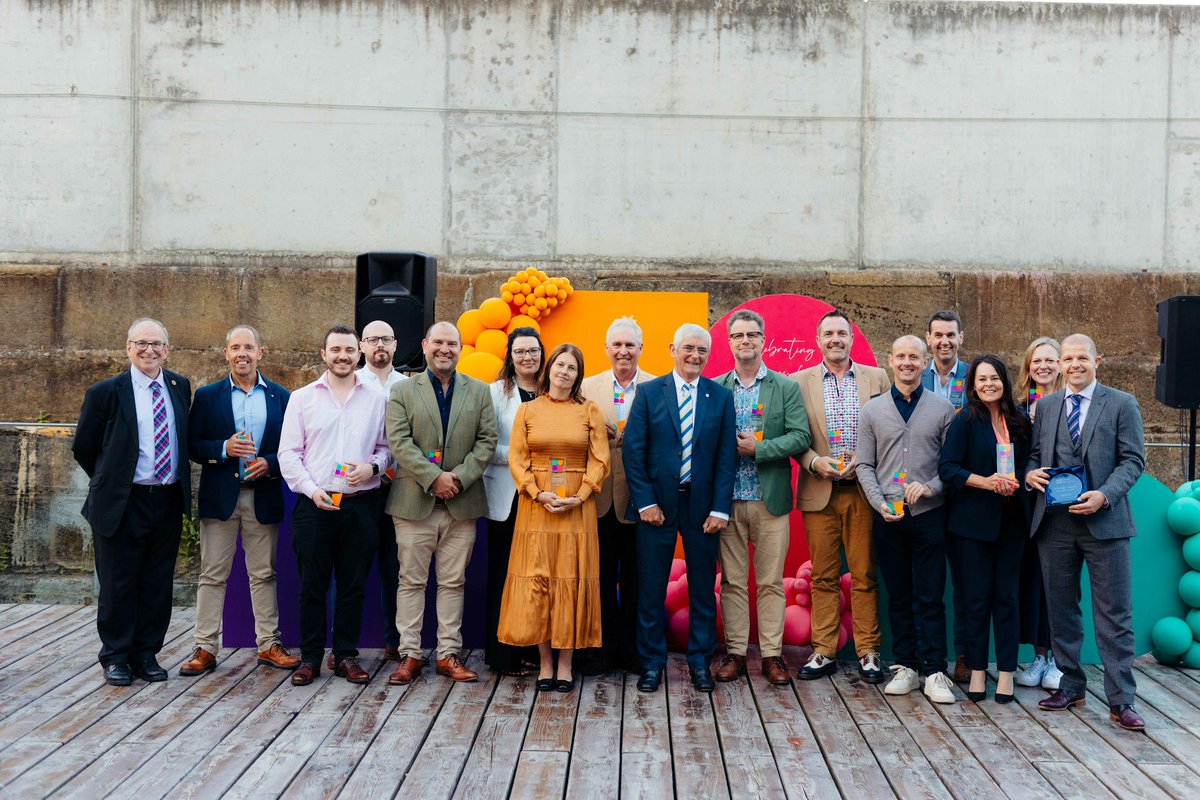 FutureHumber's tweet photo. The first round of photos from our 30 Years of Bondholders celebration are out! ⭐ 📸 

Bondholders, you can see more in the image library area >> https://t.co/tgfmm05JJf 

Register on our website now to get access https://t.co/Lco9hi8SHw