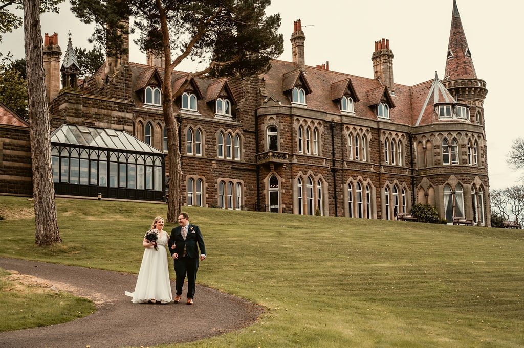 RushpoolHall's tweet image. Dreams woven into reality, your perfect day unfolds in a symphony of love and joy. ✨

📸 @Ryan_ether_photography

To book a tour of Rushpool Hall wedding venue in North Yorkshire pop us a message or email us at weddings@rushpool.co.uk