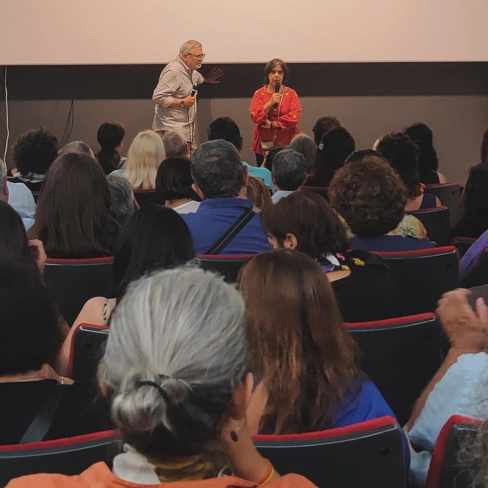 La Nueva Ola tweet media