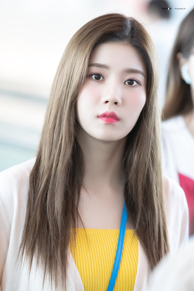 timetoEUNBI's tweet photo. 190628 ICN

#권은비 #KWONEUNBI https://t.co/rvnOSpMPAy