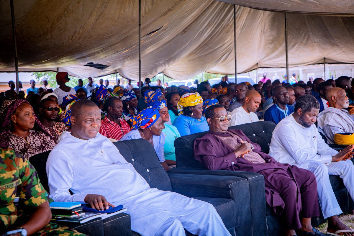 We followed His Grace, Dr Matthew Ishaya Audu, the Catholic Arc Bishop of Jos to his community, Tudun Uku in Karu LGA of Nassarawa to celebrate the 40th anniversary of his priestly ordination.

Congratulations and wishing you many more graceful years of leadership.