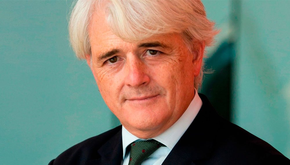 Nuestro decano, <a href="/SGMSALVADOR1/">SALVADOR GONZALEZ</a>, será quien reemplace a <a href="/_OrtegaVictoria/">Victoria Ortega</a> al frente del Consejo General de la Abogacía Española (<a href="/Abogacia_es/">Abogacía Española</a>). Con un total de 48 votos, el 57,8% del escrutinio. 

#EleccionesAbogacía