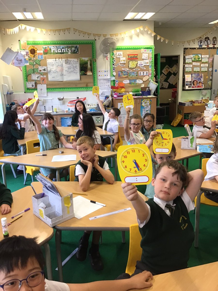 Y3Oaky's tweet photo. We’ve been recapping our knowledge on time. Here we’re playing time bingo! https://t.co/tgXha1Li6Q