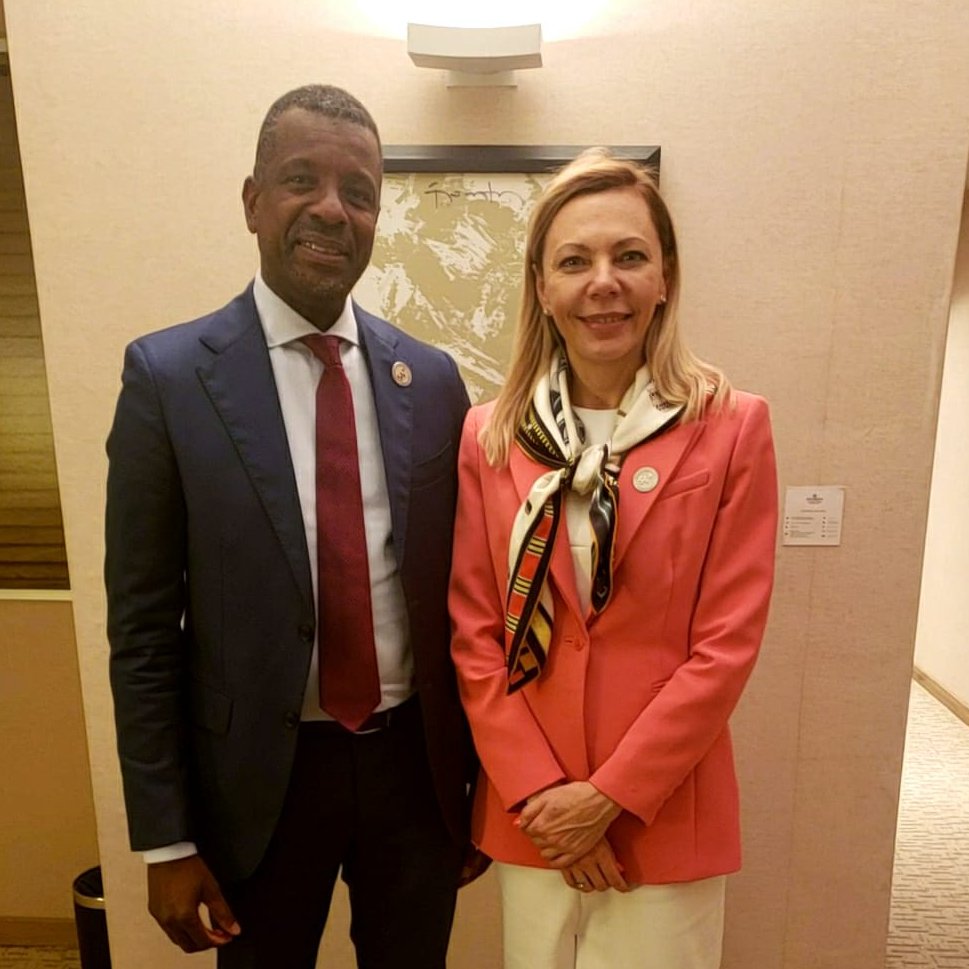 Iryna Borovets (@irynaborovets1) on Twitter photo Had a productive meeting with the Hon. Dr. Vince Henderson <a href="/v_henderson1/">Dr. Vince Henderson</a>, Minister of Foreign Affairs of Dominica. Grateful for his support of 🇺🇦's sovereignty and territorial integrity. Looking forward to fruitful cooperation between our nations. Had a productive meeting with the Hon. Dr. Vince Henderson <a href="/v_henderson1/">Dr. Vince Henderson</a>, Minister of Foreign Affairs of Dominica. Grateful for his support of 🇺🇦's sovereignty and territorial integrity. Looking forward to fruitful cooperation between our nations.