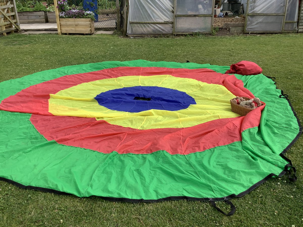 Mrs Absalom tweet media