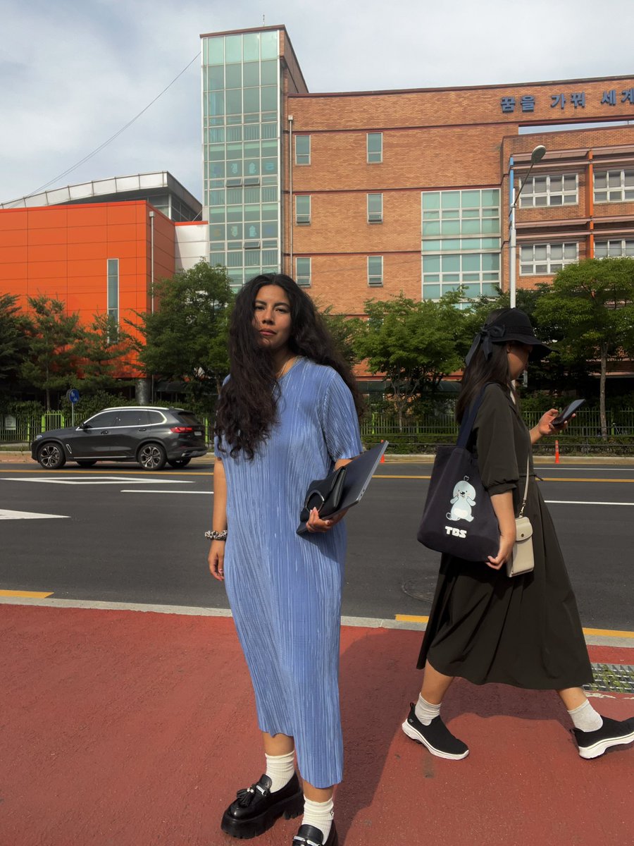 Hey South Korea, I am presenting Micro-Nude in a conference at the CICA Musuem this 1st of July 2024. 

#cyberfeminism #glitchfeminism