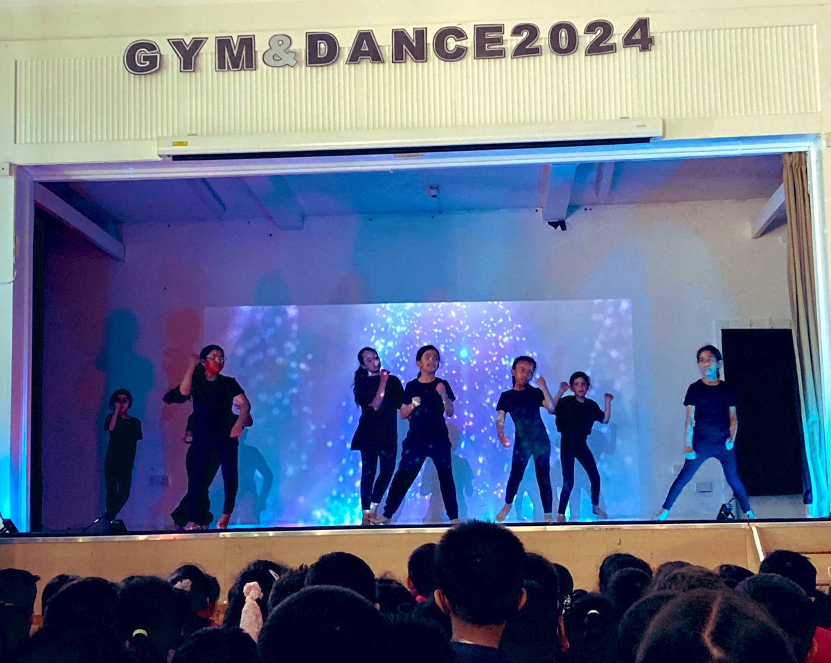denbighprimary's tweet image. 🪩 Denbigh’s Gym &amp;amp; Dance Show 2024 🪩 

The most energetic, talented and dedicated pupils! It was an honour to sit in the audience for such a superb 👌 #performance from our talented young people. Choreography by Miss Blanchard ⭐️&amp;amp; Miss Rogers ⭐️ 
#primarydance #schoolperformance
