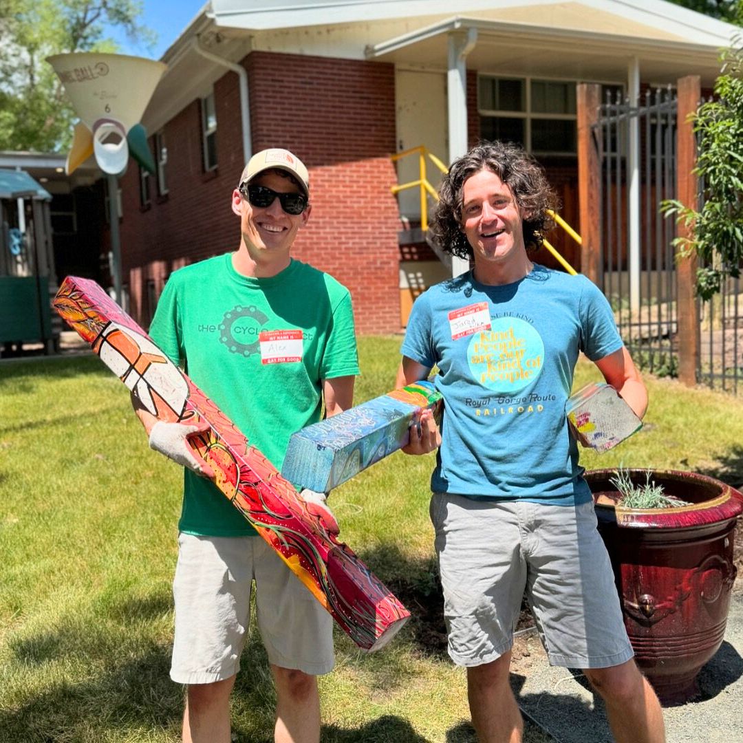 The sensory garden at Tennyson Center for Children looked amazing after our Denver volunteers visited! 

This crew wasn’t afraid to get covered in some dirt as they laid pathways, dug garden beds, did some weeding, and more. 🌱 😊

@ilovegaydenver