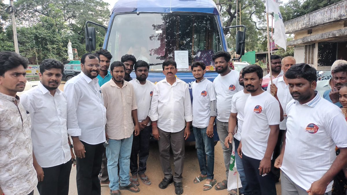 MisionNirudoygi's tweet photo. we tspsc aspirants demanding increased posts in group2,group3, postponment of grup2 to december,group 1 with 1:100 ratio.we are mentally tired,In 2023 revanth reddy sir and you rahul sir both promised us to do JUSTICE but we are still waiting for its fulfillment @revanth_anumula https://t.co/rky3UrvAwD