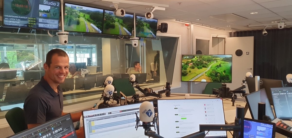 R⭕bbert met Dubbel B (@robbertmeeder) on Twitter photo Nog 1 nachtje slapen. 🥳
Uitzicht 2023 tijdens Radio Tour de France en weet je wat....bijna niks veranderd. Komende 3 weken is dit onze cockpit. Samen met Henry Schut plezier maken op de radio. #zinin <a href="/NPORadio1/">NPO Radio 1</a> <a href="/tom_veelers/">Tom Veelers</a> <a href="/sebtimmerman/">Sebastiaan Timmerman</a> @andries_lamain <a href="/stevendalebout/">Steven Dalebout</a> @letour Nog 1 nachtje slapen. 🥳
Uitzicht 2023 tijdens Radio Tour de France en weet je wat....bijna niks veranderd. Komende 3 weken is dit onze cockpit. Samen met Henry Schut plezier maken op de radio. #zinin <a href="/NPORadio1/">NPO Radio 1</a> <a href="/tom_veelers/">Tom Veelers</a> <a href="/sebtimmerman/">Sebastiaan Timmerman</a> @andries_lamain <a href="/stevendalebout/">Steven Dalebout</a> @letour