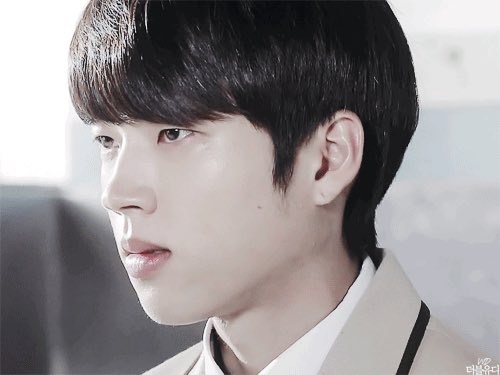 urmasavior428's tweet photo. UnderDog
: 늑대개 이야기 https://t.co/rEC22T6QsQ
