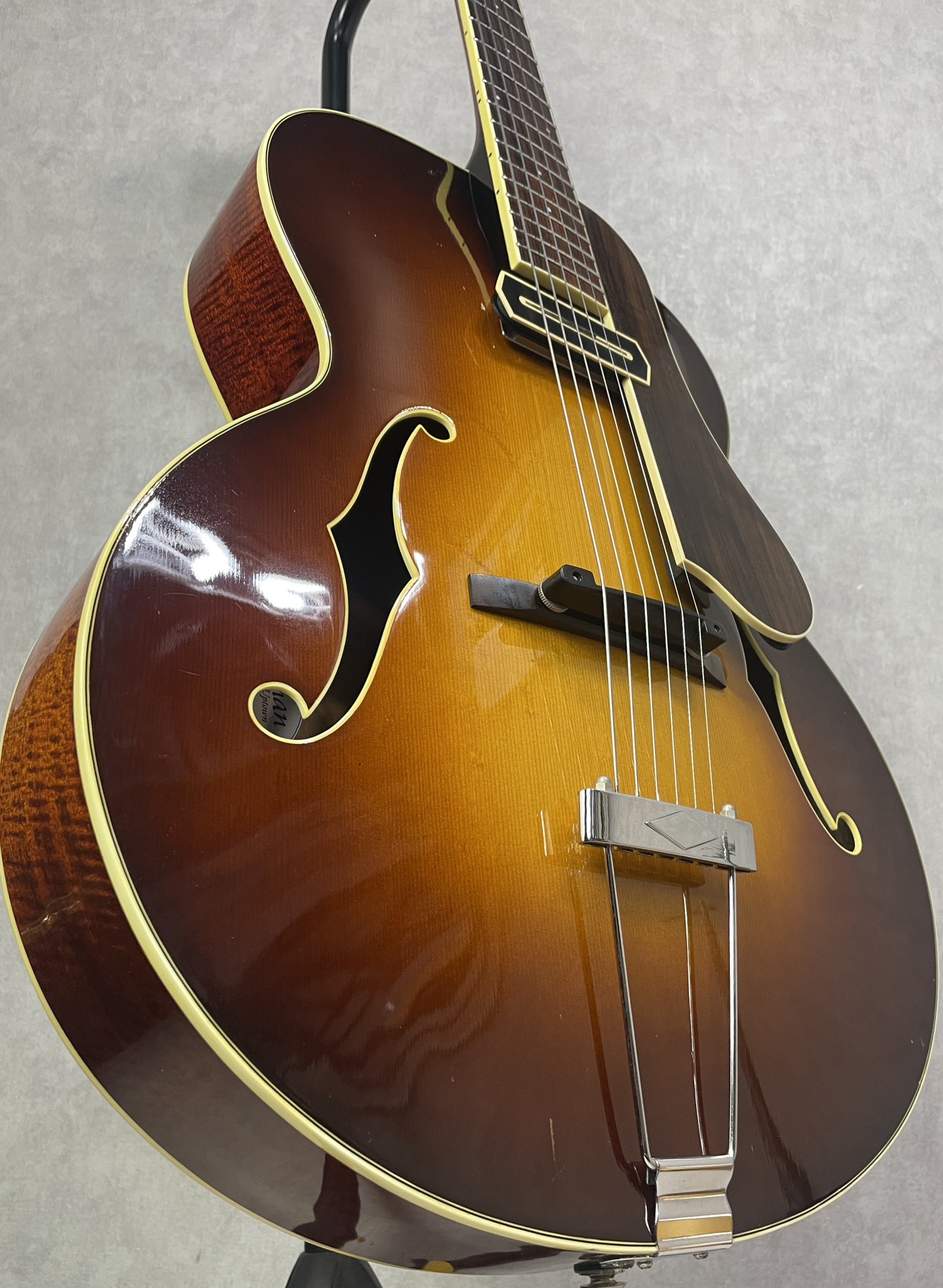 EASTMAN AR-605E アーチトップギター