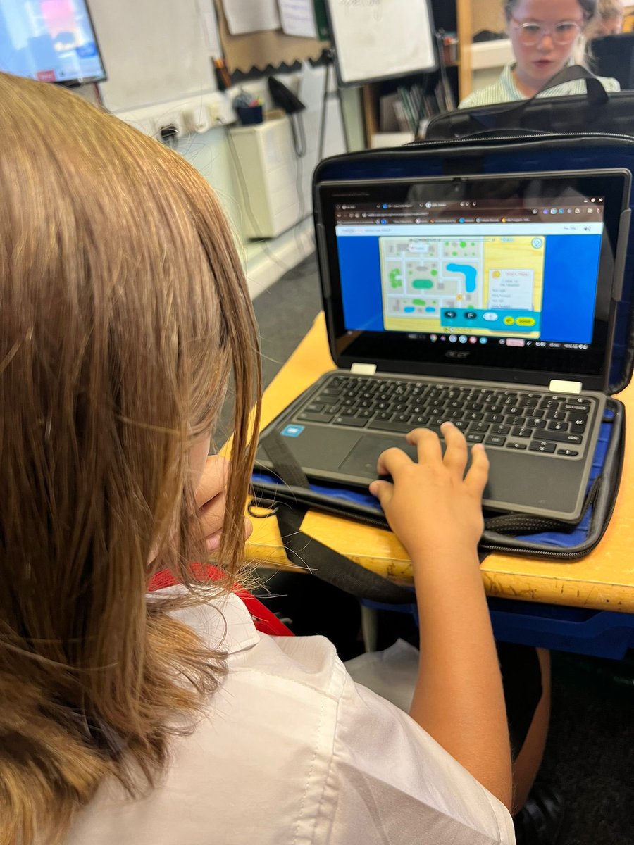 cheamparkfarm's tweet image. Year 3 have loved taking part in our Maths Week activity we learnt lots about coordinates! @LEO_maths #MathsWeekLDN #WeAreLEO🦁