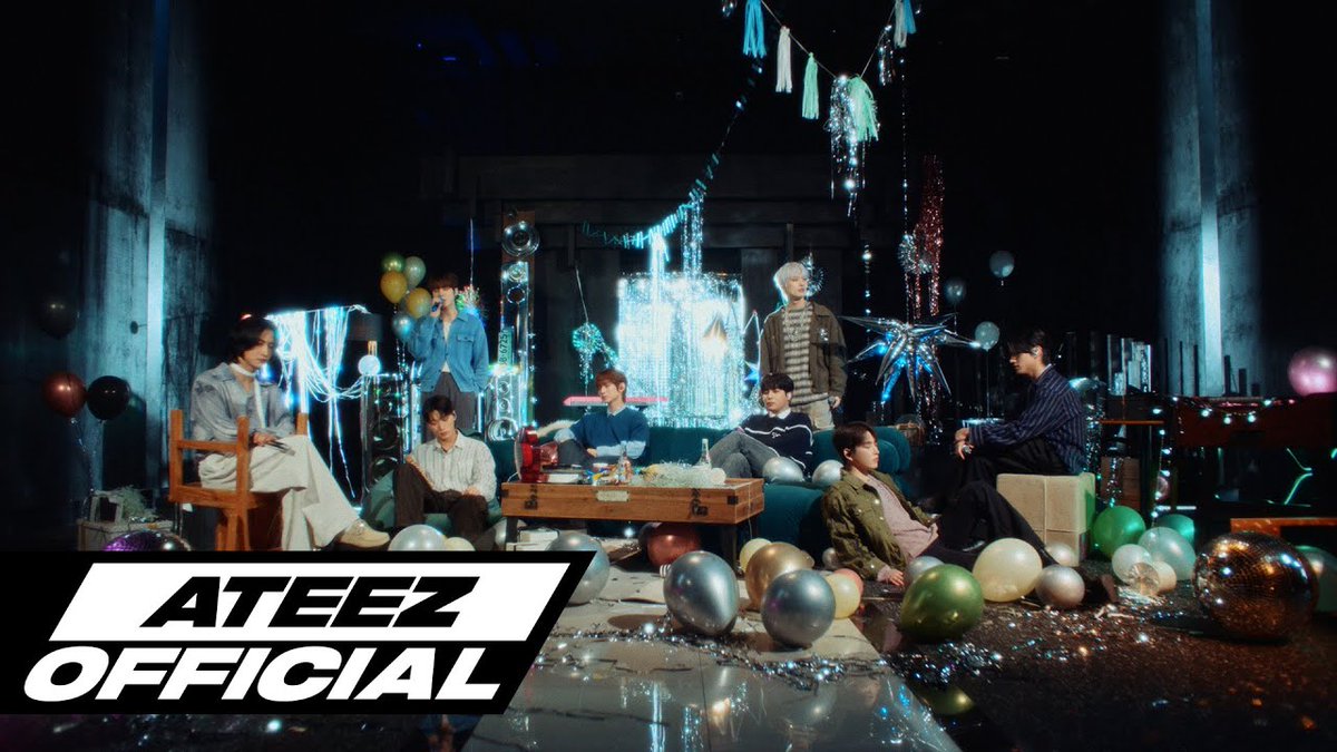 ATEEZTH_ROADIES's tweet photo. 🔊 ตอนแรกเอทินี่ก็แค่คิดกันเฉยๆ ว่าถ้ามี Empty Box MV ด้วยก็ดีน้าาา และก็มีจริงๆ ประทับใจเลยค่ะเนี้ย 😍 ❤️
ATEEZ Official YT
🔗 https://t.co/74ui5tfMIB
#GOLDENHOUR #GOLDENHOUR_Part1 #Empty_Box
#ATEEZ #에이티즈 #เอทีซ @ATEEZofficial https://t.co/ocnhcqDWie