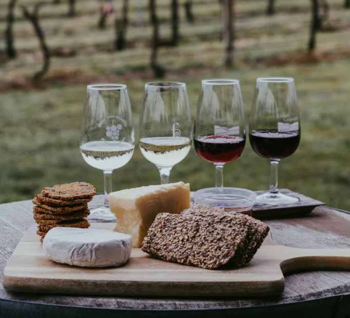 The general principles of wine and food pairing are as follows: Match intensity: Pair wines and dishes with similar intensity levels. Light-bodied wines tend to go well with light dishes, while f..... Kindly click on my blog to read more: santemagazine.com #foodwinespirits