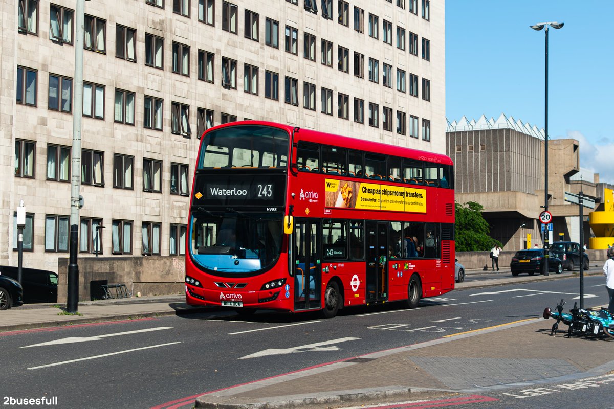 2busesfull tweet media