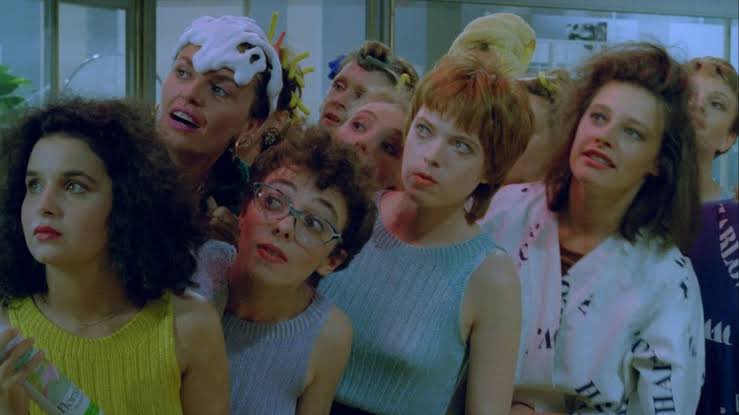 xicoflavio's tweet photo. Recommend 4 films directed by women.

India Song (1975) - Dir. Marguerite Duras
A New Leaf (1971) - Dir. Elaine May 
Golden Eighties (1986) - Dir. Chantal Akerman 
Desert Hearts (1985) - Dir. Donna Deitch https://t.co/cZYJbklCYn