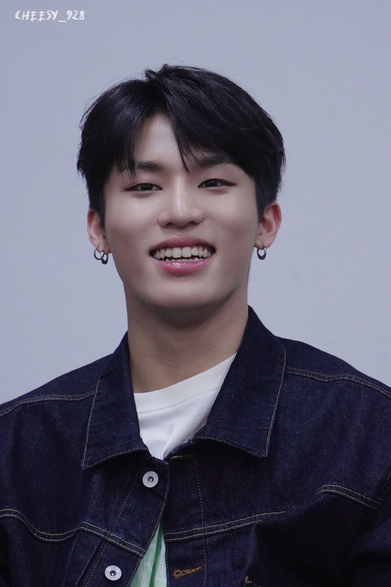 AYO WES NGAKU O CAH PACAR MU CAH ENDI DELOK EN WAJAH E ADEKKU ISO SUMINGRAH NGENE 😭😭👊🙏🏻

#JEONGWOO #TREASURE_REBOOT_IN_JAKARTA 
#TREASURE