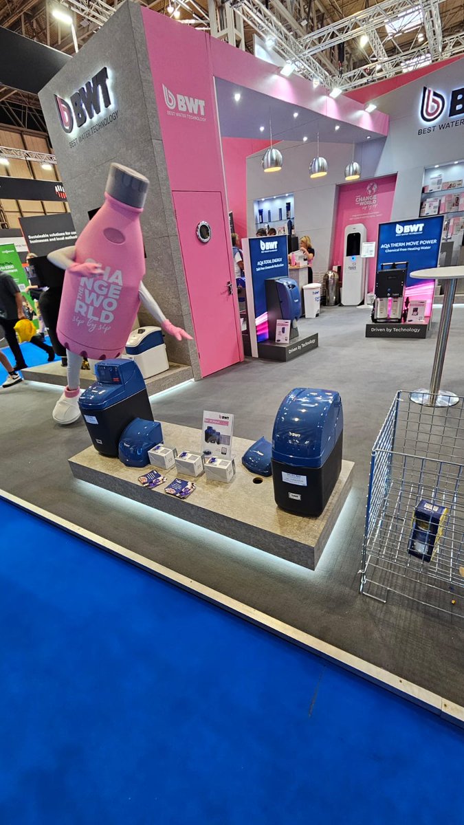 🚀We had an incredible time at the @installershow!

The event highlighted the vibrant and constantly evolving nature of our industry, showcasing the most recent technologies and encouraging a spirit of collaboration and learning. It was a pleasure reconnecting with our partners.