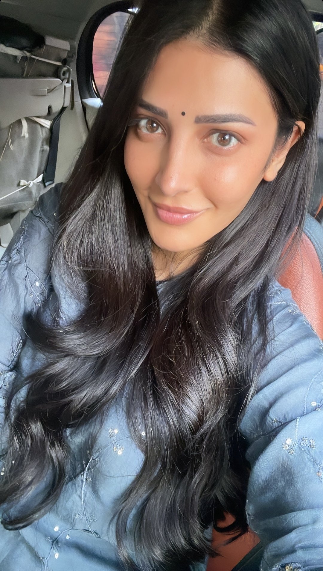 GRKc8pDaUAALLBx?format=jpg&name=large