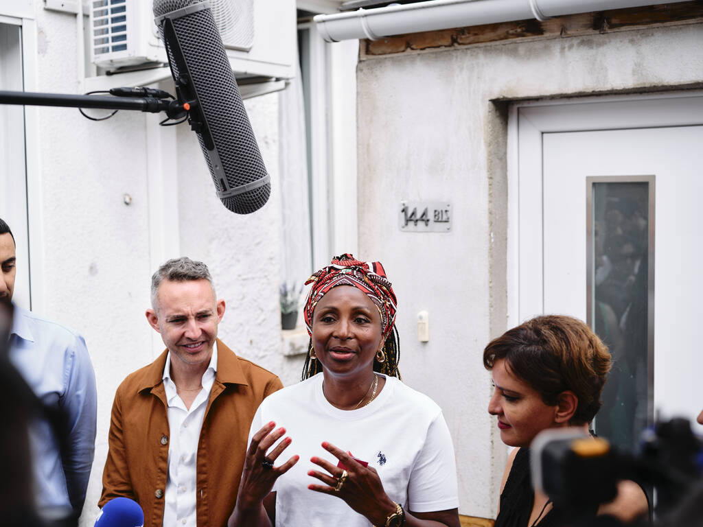 🔴 EN DIRECT   
#legislatives2024 : après les insultes de ses voisins lui intimant de retourner «à la niche», Divine Kinkela a porté plainte  

Suivre le live : bit.ly/3xsWecq