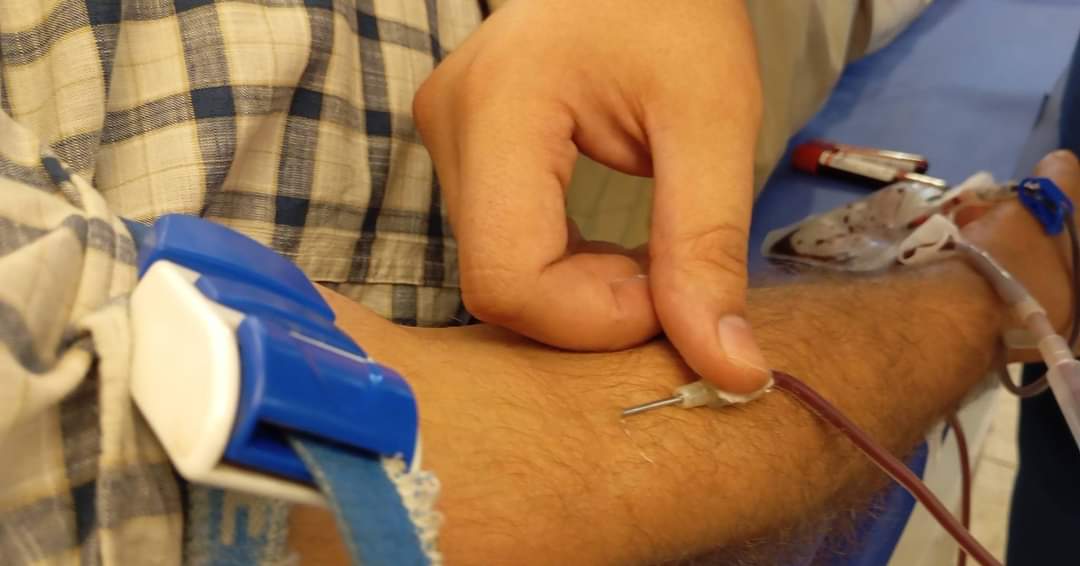 إقبال كثيف  للتبرع بالدم للأهل في غزة في مجمع النقابات #الأردن وتحمل عناء الإنتظار والتنقل . 🇯🇴🇯🇴🇯🇴
اللهم شافي مرضاهم وداوي جرحاهم ورحم شهدائهم 🤲🏻🤲🏻🤲🏻